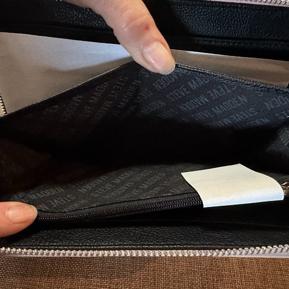 Steve Madden Light Pink Zip around wristlet - Picture 6 of 6